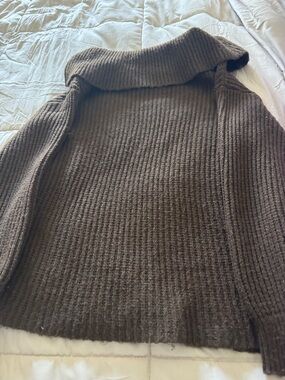 Cozy Ribbed Funnel Neck Sweater - Brown